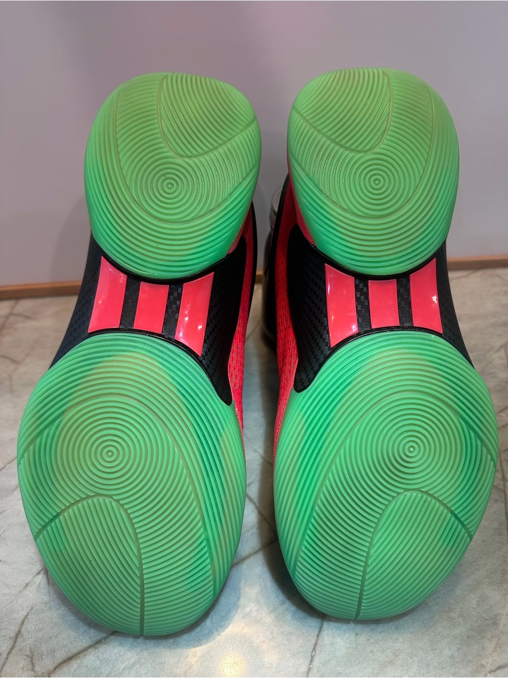 Adidas D.O.N Issue 6 basketball shoes, sneakers men’s size 11 - Picture 3 of 4